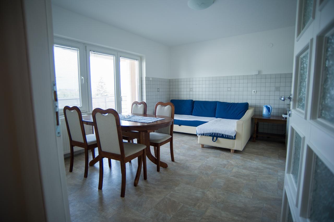Hostel Larisa Banja Luka Ngoại thất bức ảnh
